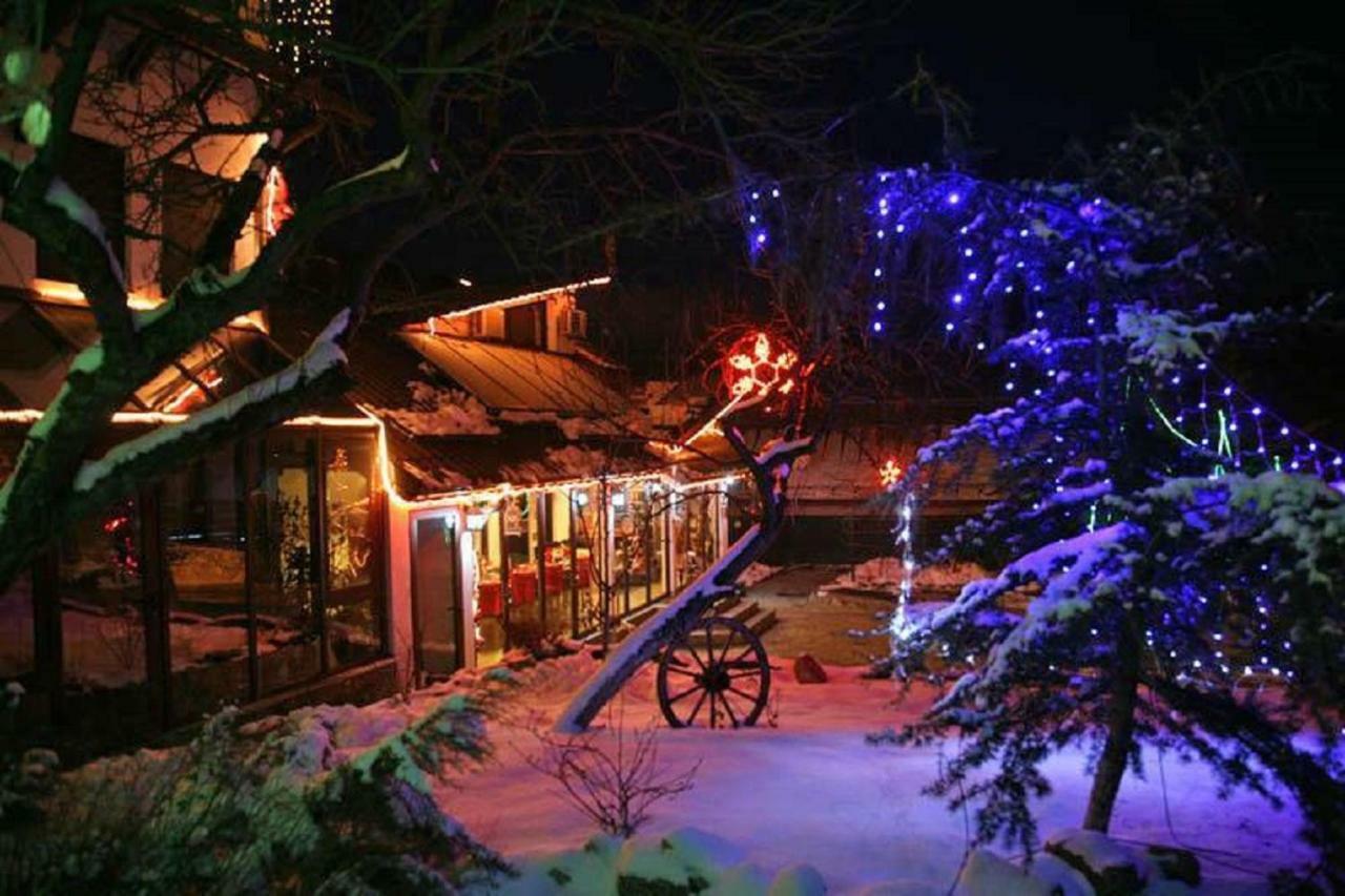 La Marele Moft Slănic Exterior foto